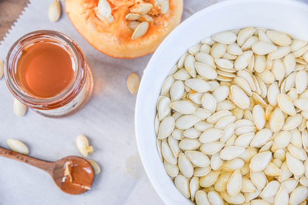 prostatit için bal ve kabak çekirdeği